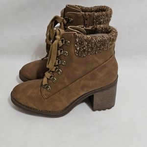 Womens Ankle Boots brown color